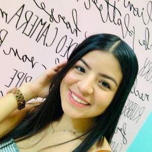 Meet your Posher, Maria